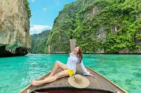 Phi Phi & Maiton Island by Catamaran | Small Group Tour