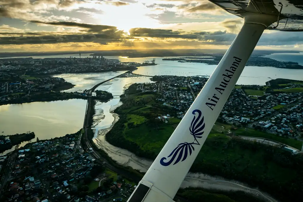 Auckland City & Rangitoto Scenic Flight