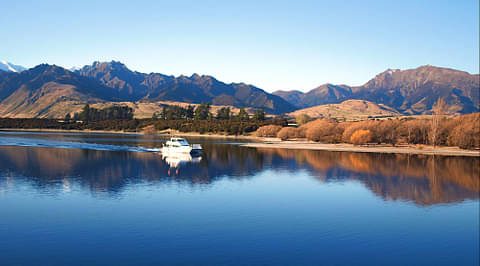 Cruise Lake Wanaka deals