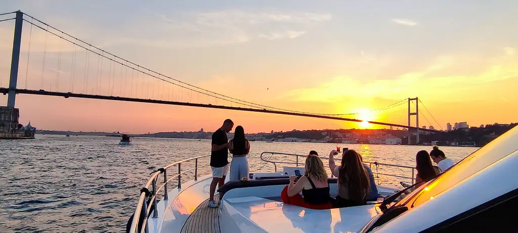 All-in-One Istanbul Tour with Sunset Yacht Cruise | Full-day Guided Tour