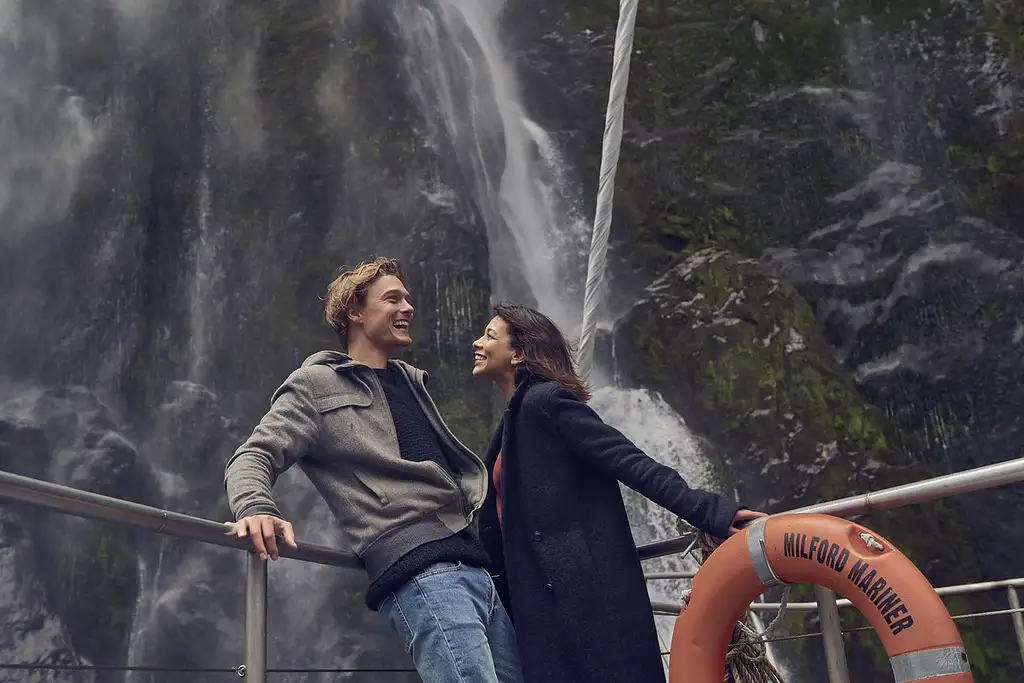 Milford Sound Overnight Cruise | Departing Milford Sound