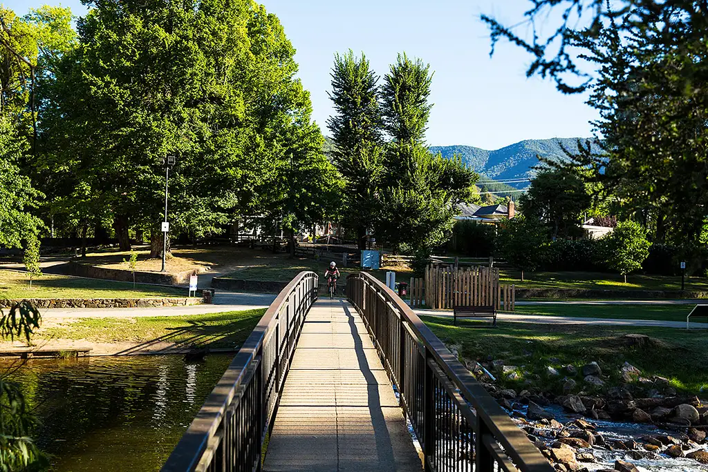 4 Day Cycle of the Murray to Mountains Rail Trail | Intrepid Tour