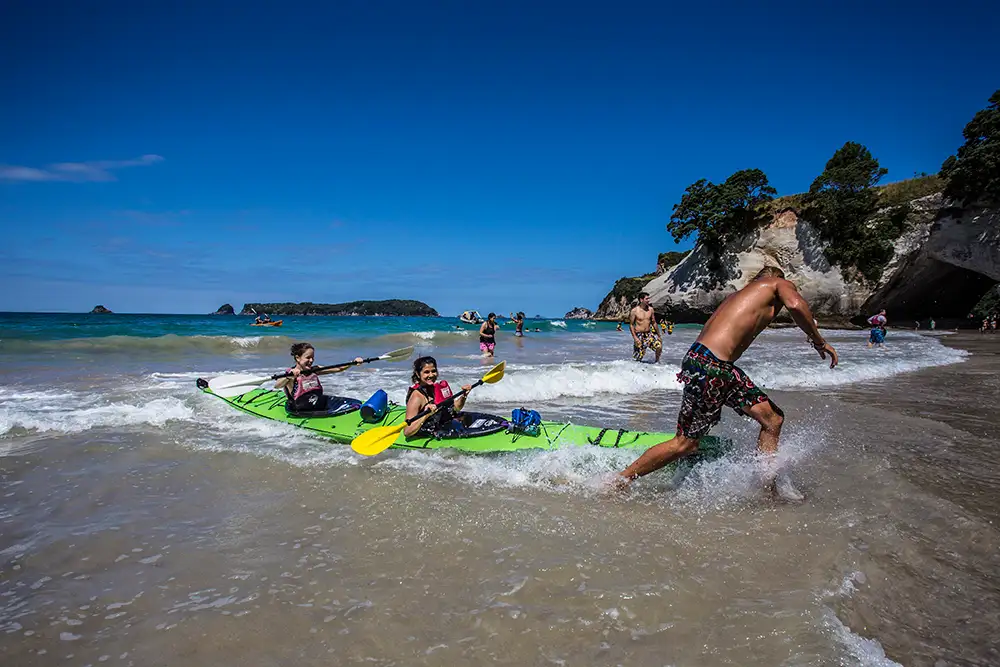 7 Day Coasts & Culture Tour | Auckland to Wellington | Haka Tours