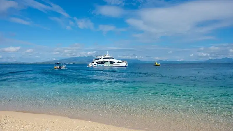 Mamanuca Island Explorer Sightseeing Cruise - Full Day or Half Day
