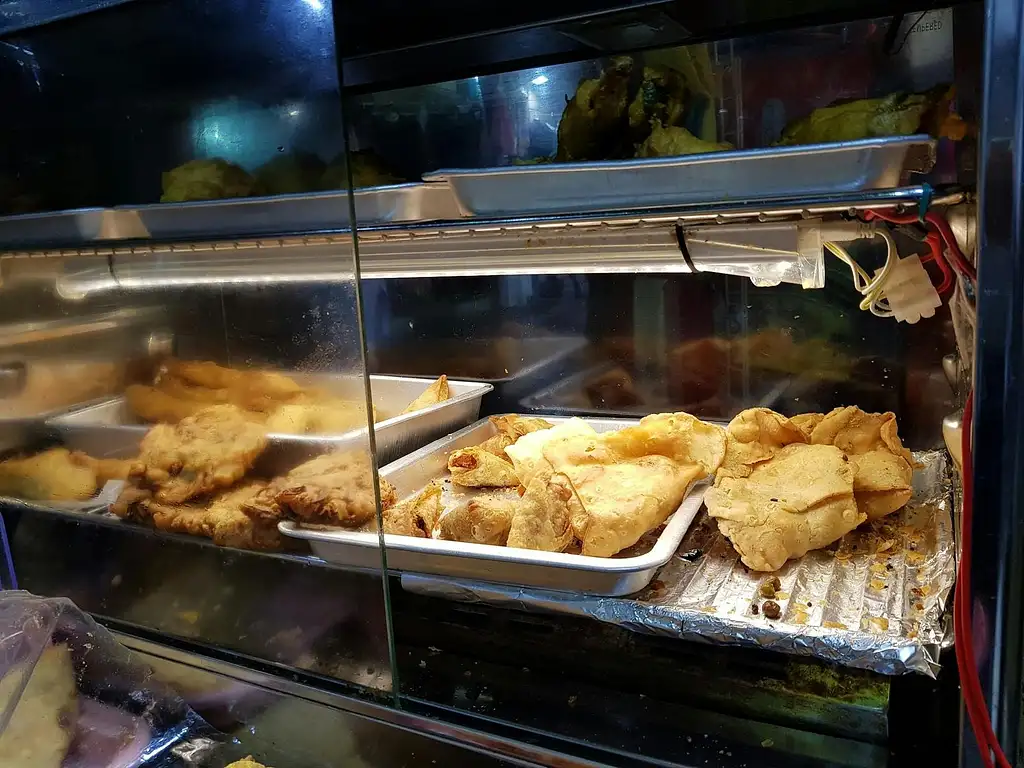 Dubai Street Food Evening Tour