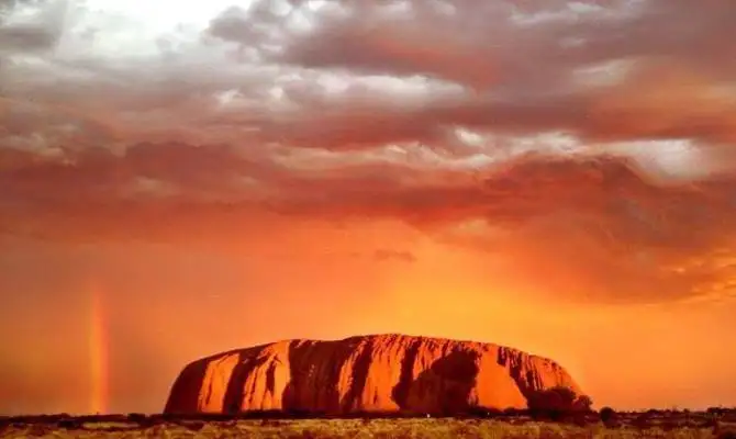 Start Uluru (Ayers Rock) & End Alice Springs 3 Day 2 Night Tour