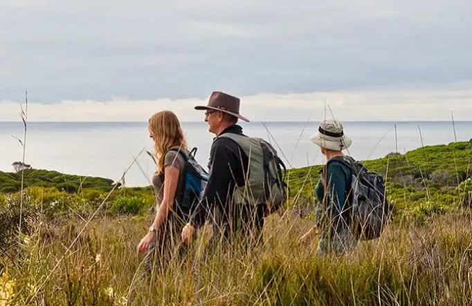 4 Day Light to Light & Sapphire Coast Walking Tour