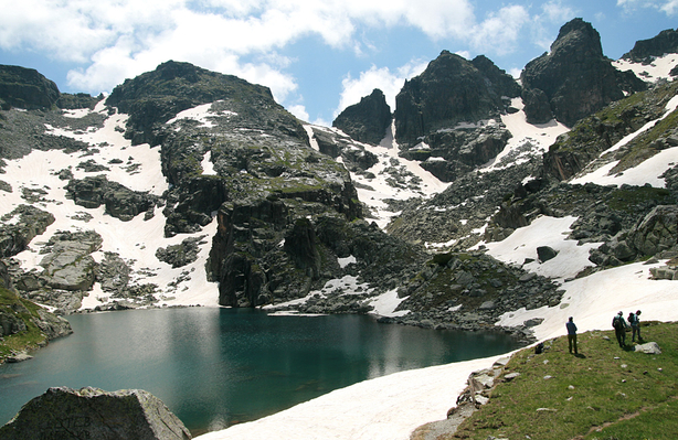 one-day hiking tour from sofia to mount malyovitsa or the scary lake 4