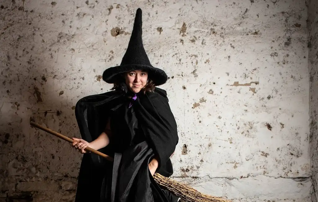 Edinburgh Witches Old Town Walking Tour and Underground Vault