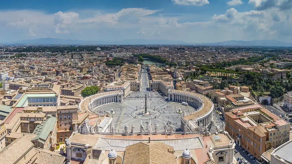 7 Day Paris to Rome: Picnics & Pizza | G Adventures 18 to 30somethings
