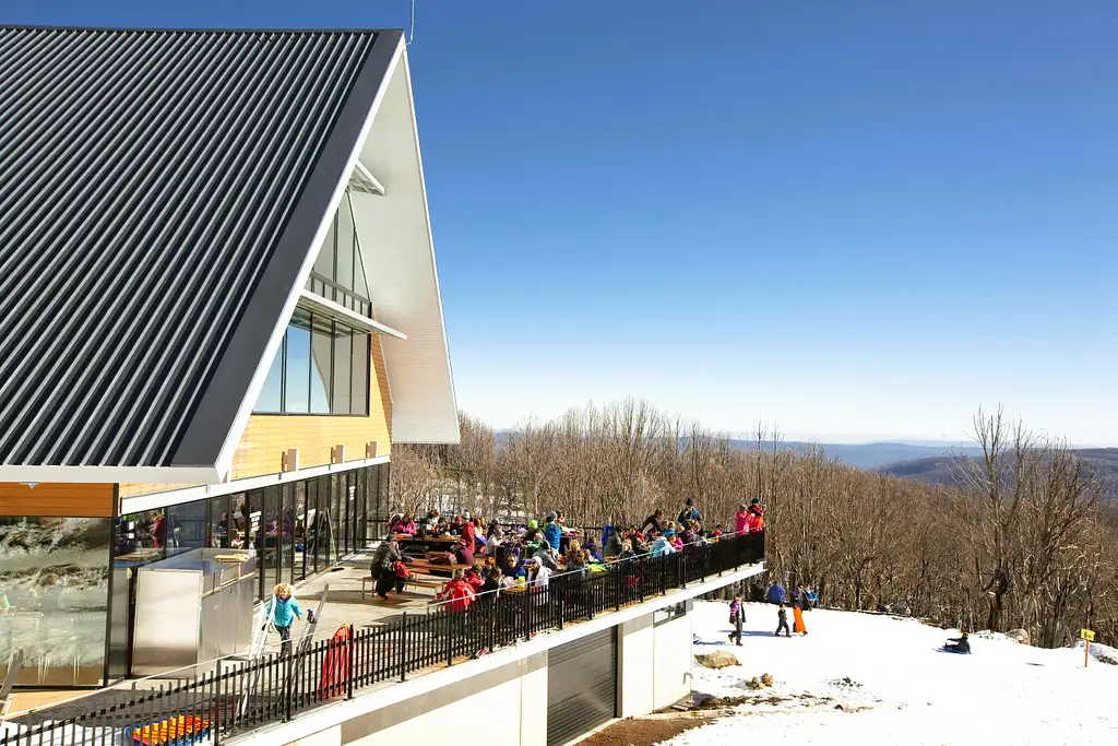 Lake Mountain Snow Tour