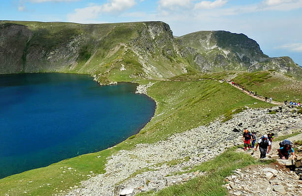 one-day hiking and culture tour from sofia to the seven rila lakes & rila monastery 7