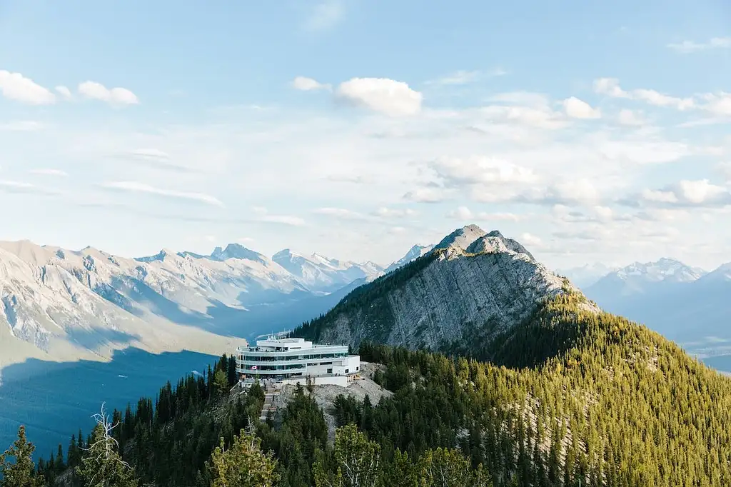 Banff Area And Canyon Guided Walking Tour
