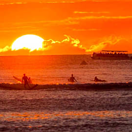 Waikiki Glass Bottom Boat Sunset Cruise