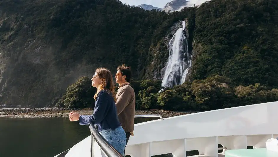 Milford Sound Fly Cruise Fly Tour From Queenstown
