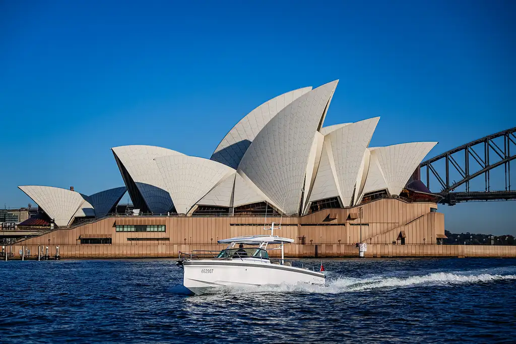 Sydney Icons, Bays & Beaches Cruise | Half Day