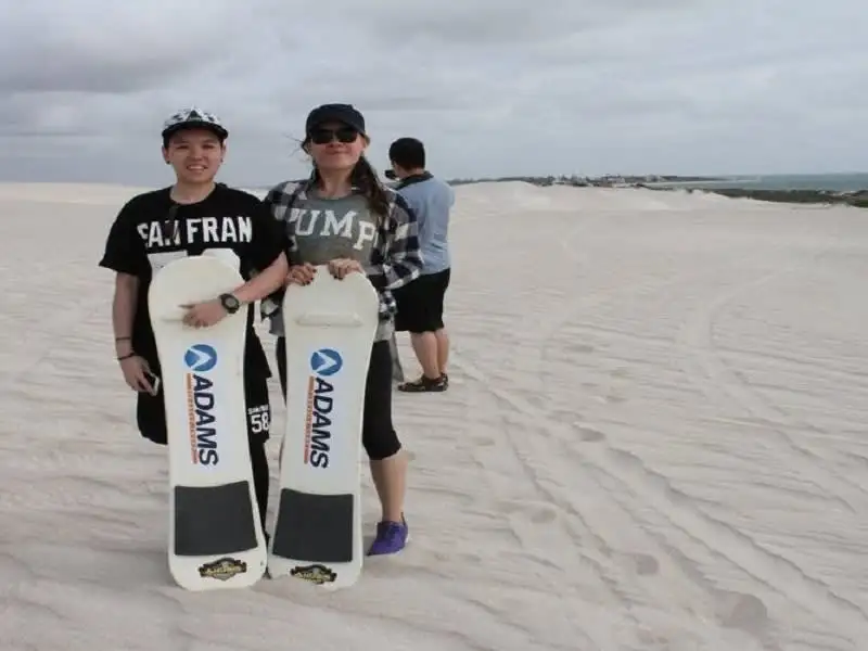 1D Pinnacles Desert Explorer Tour with Lancelin Sand Boarding Tour