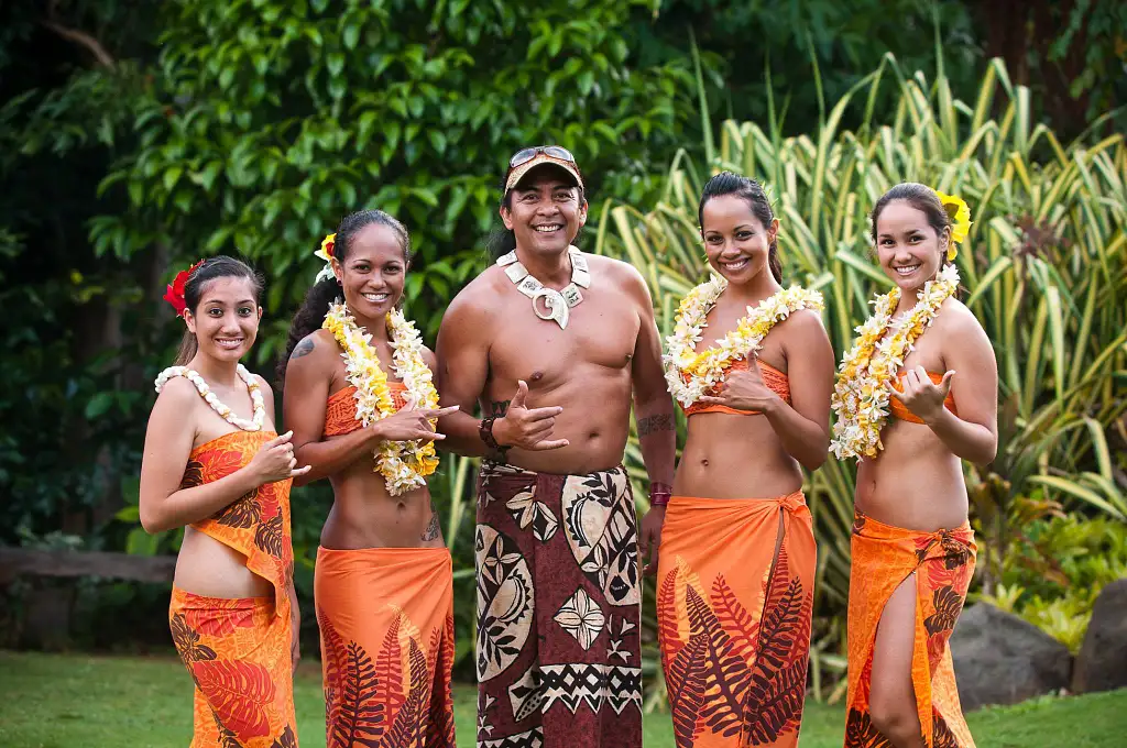 Manor House Experience - Luau Kalamaku