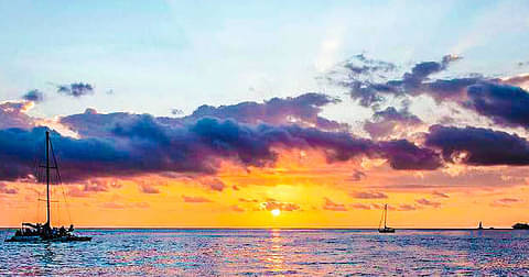 Waikiki Sunset glass bottom boat Cruise