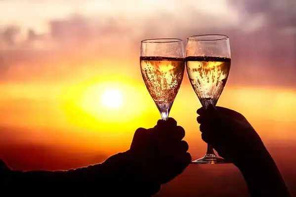 K'gari champagne sunset sailing trip