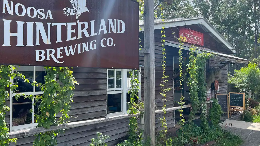 Noosa Hinterland with Gourmet lunch & Wine tasting - Day Tour
