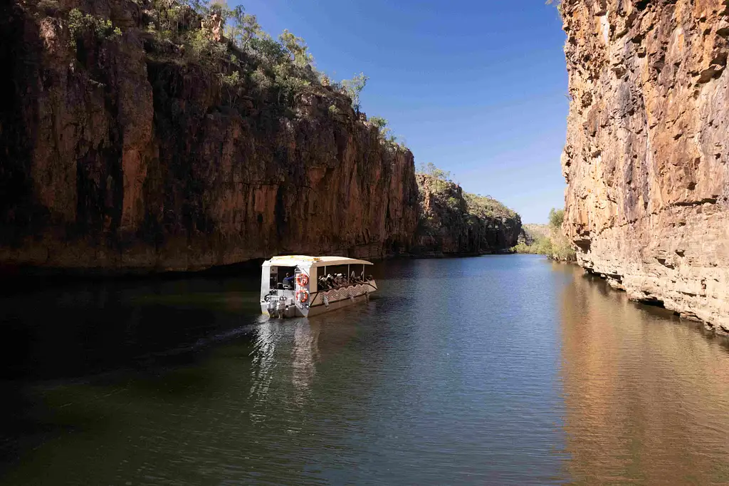 Timeless Land 3 Gorge Cruise Tour