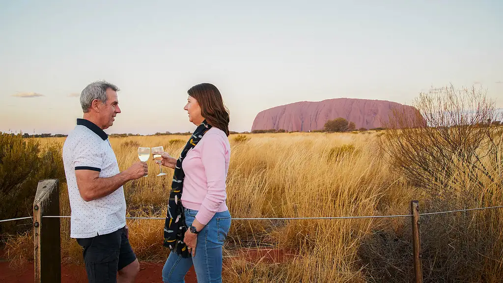 Uluru Sunset Tour with BBQ Dinner (Y11B)