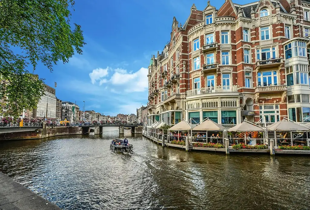 Best of Amsterdam private half-day tour with canal cruise tickets