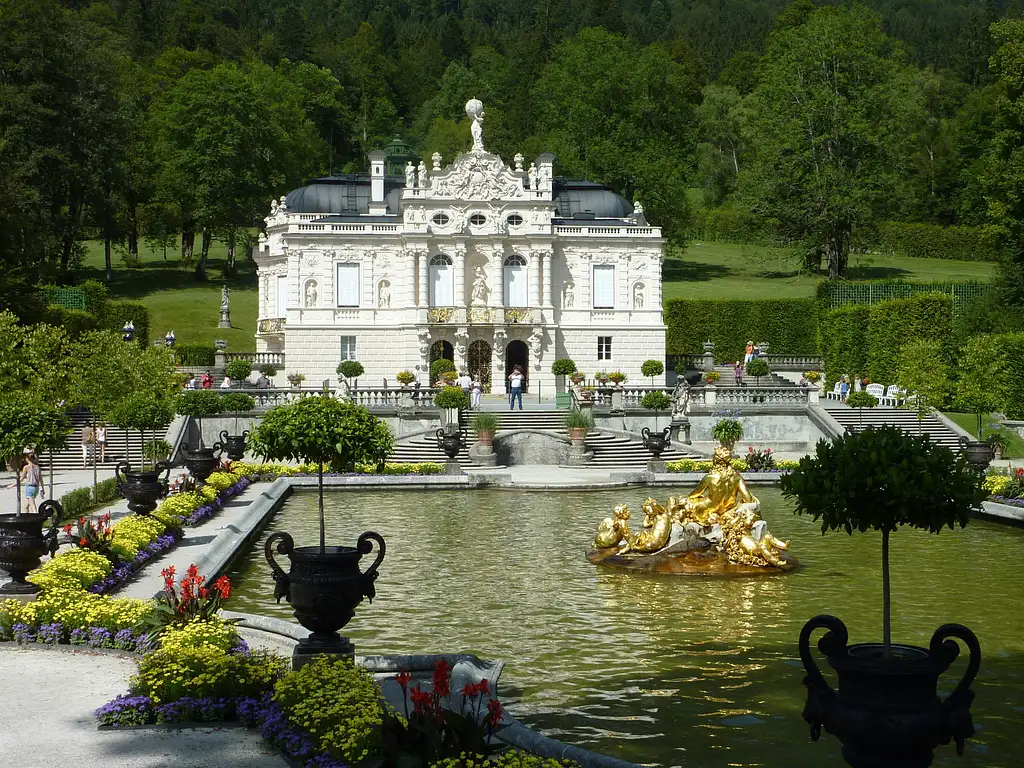 VIP Tour to Linderhof Palace and Neuschwanstein Castle