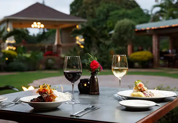 Manor House Experience - Luau Kalamaku
