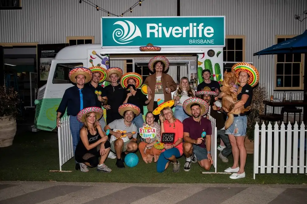 Brisbane Fiesta De Kayak | Night Kayaking & Dining Experience
