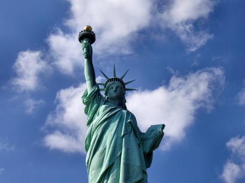Fully Guided Statue Of Liberty, Ellis Island & Ferry Tour Discounts
