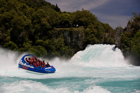 hukafalls jet boat spin