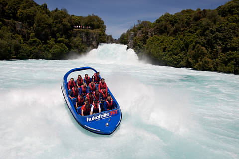 hukafalls jet boat nz