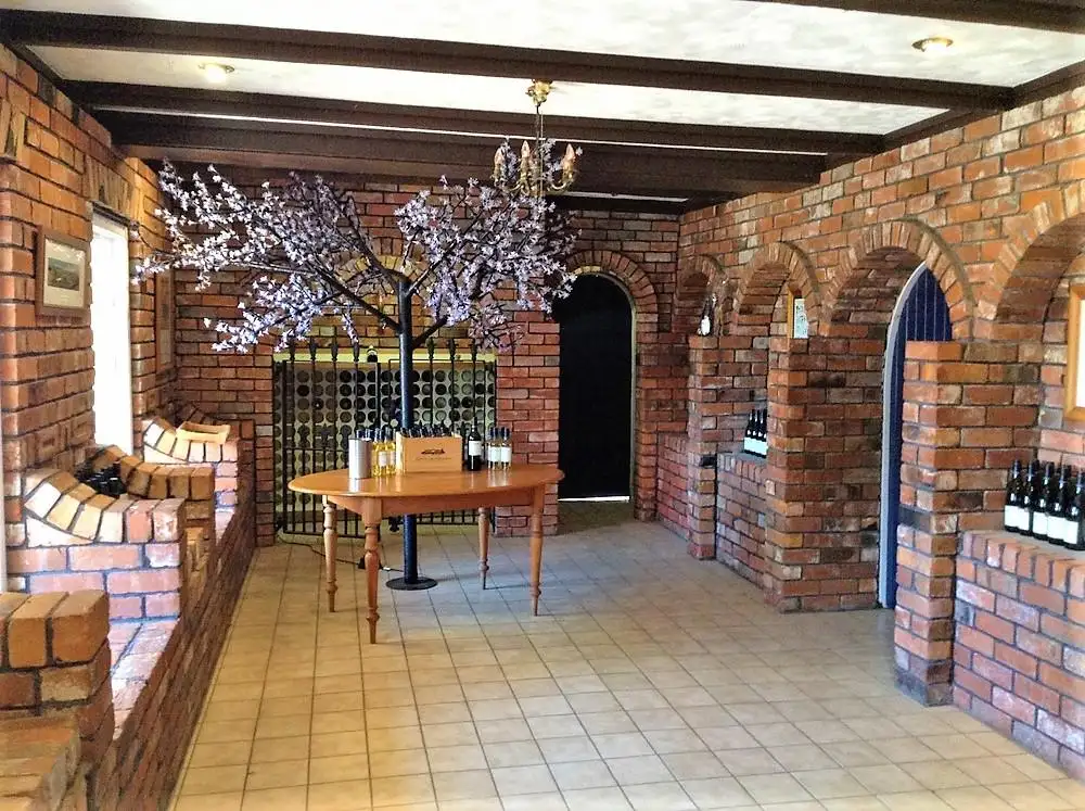 Hawkes Bay Half Day Wine Tour