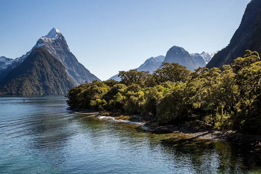 Milford Sound Overnight Cruise | Departing Milford Sound