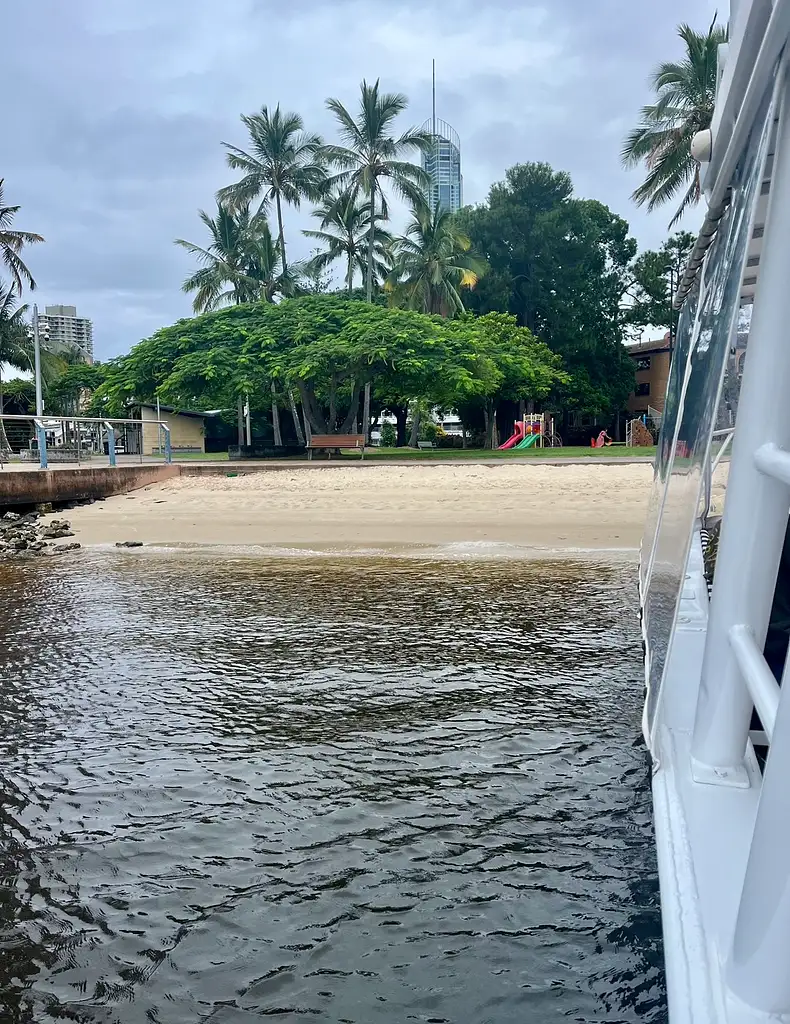 Tour to Tipplers on South Stradbroke Island from Gold Coast
