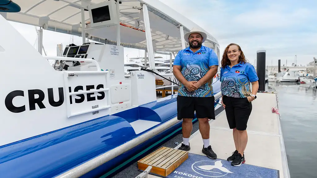 2.5 Hour Cruise with Culture Jellurgal Walkabout Tour