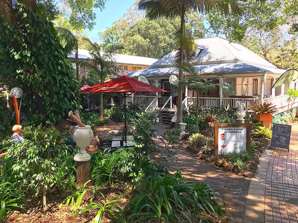 Maleny and Montville Tour with Artisan Village and Wine Tasting (Premium Private Tour)