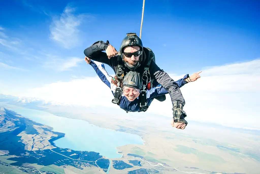 Queenstown to Christchurch Via Mt Cook Day Tour