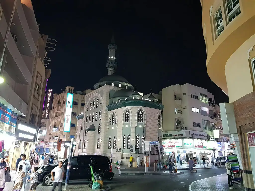 Dubai Street Food Evening Tour