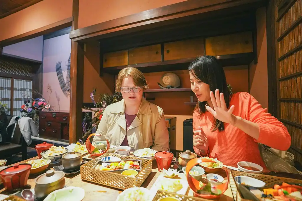 Himeji Castle Town Guided Bike Tour With Lunch | Half-day