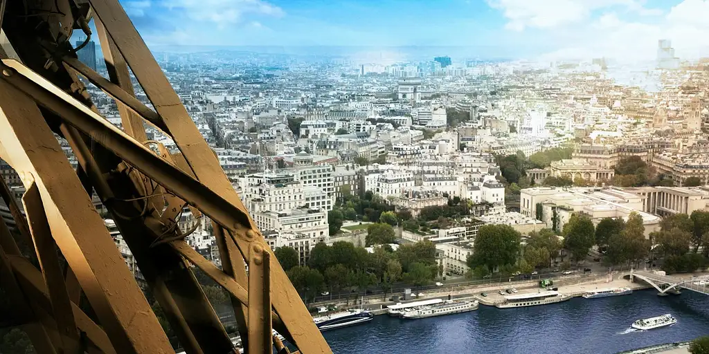 Hop-on Hop-off Boat on the Seine 1 & 2 day pass | Batobus Pass