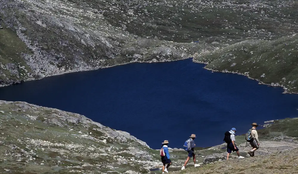 4 Day Snowy Mountains Hiking Tour