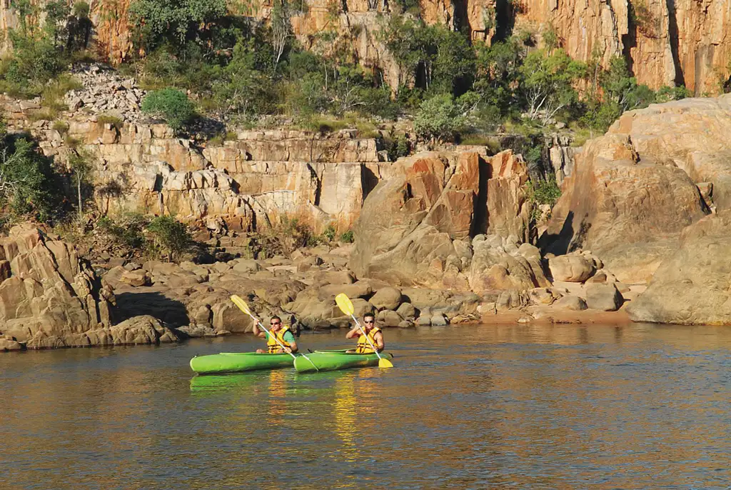 Malappar Traveller Half Day Canoe Tour