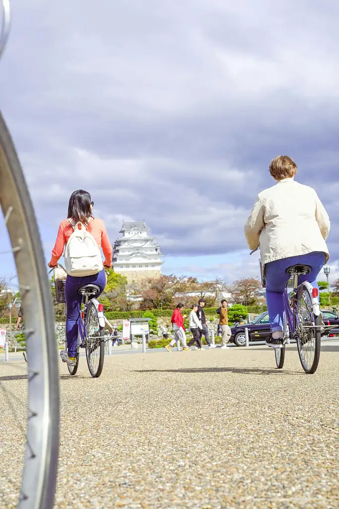 Himeji Castle Town Guided Bike Tour With Lunch | Half-day