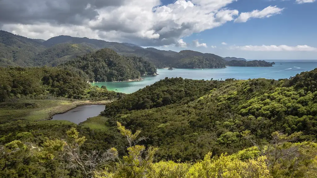 16 Day NZ South Island Encompassed: Wellington to Wellington | G Adventures 18 to 30somethings
