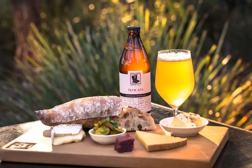 Bruny Islands Foods, Sightseeing And Exclusive Lighthouse Tour ex Hobart
