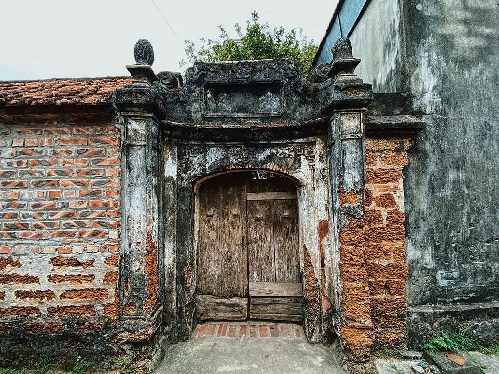 Full-day Duong Lam Ancient Village Tour | From Hanoi | Private Tour