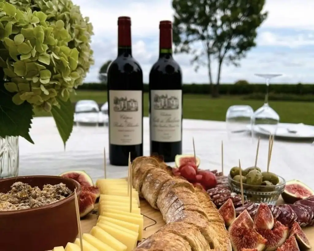 Medoc and Saint-Emilion Wine Tour | From Bordeaux